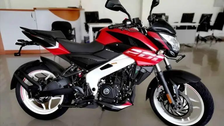 Bajaj Pulsar NS200 Hits the Roads to Rule Young Hearts with Its Powerful Engine and Incredible Performance